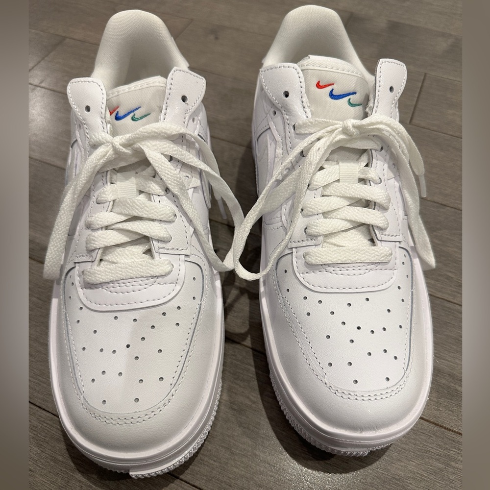 Women’s 8.5 Nike Air Force 1 Fontanka. Brand new, never worn